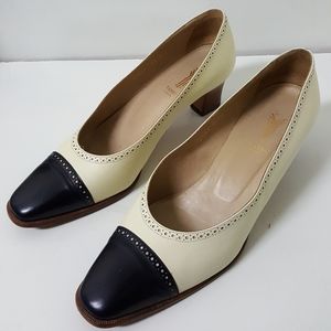 Yanko Sz 9.5 Leather Heels